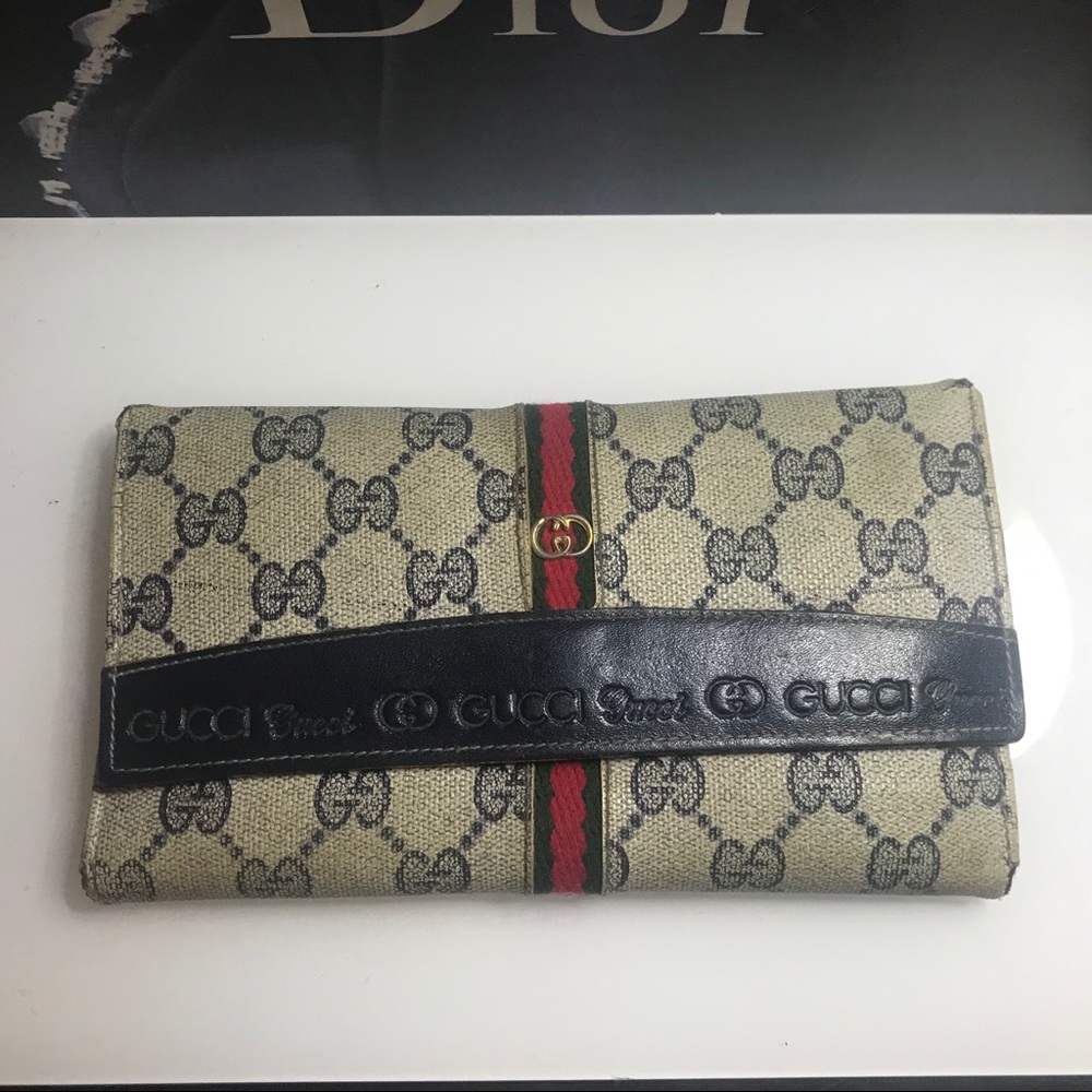 Vintage Gucci wallet‎